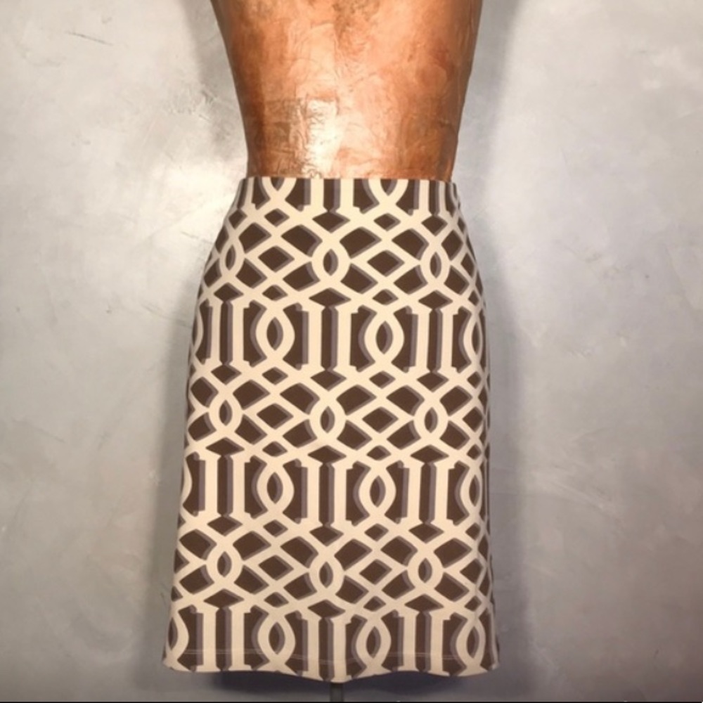 J. McLaughlin Knit Pattern Stretch Skirt Sz 10